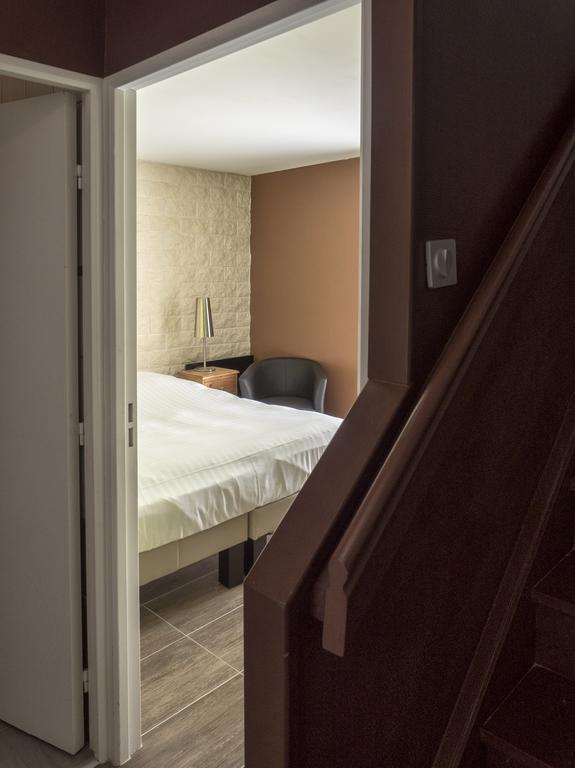 Residence Hotel Les Ducs De Chevreuse Avec Hebergement, Repas & Pdj, Seminaire, Bureau & Parking Luaran gambar